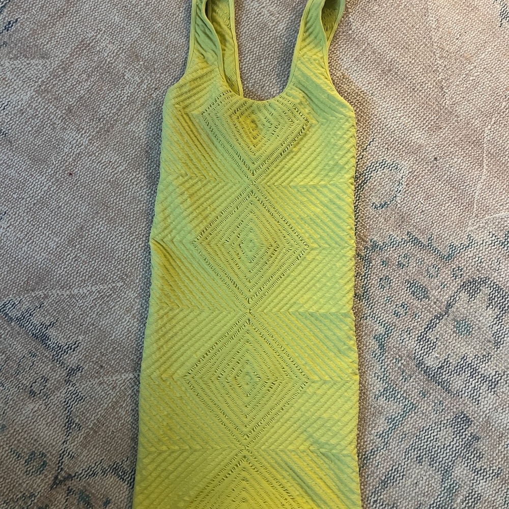 BCBGeneration Green Bodycon Dress Scoop Neck Sleeveless